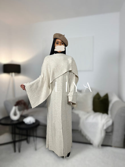 Robe longue en maille avec cape - Beige