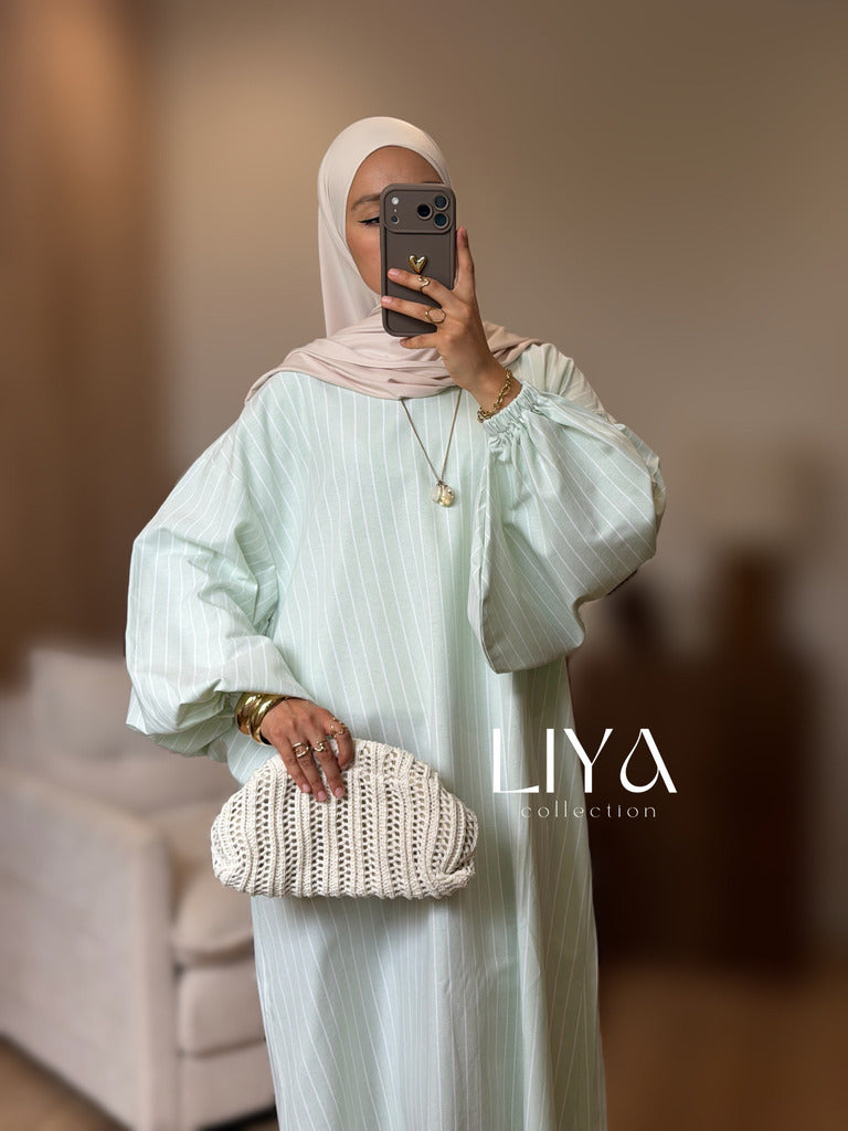 Robe bouffante à rayure